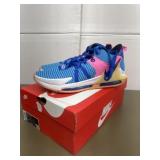 New Nike size 11 LeBron witness shoes