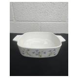 7ï¿½x7ï¿½x2ï¿½ corningware dish.
