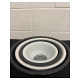PYREX Black and white set of 4 bowls clear bottom