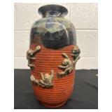 9.5ï¿½ Japanese Sumida Gawa pottery vase