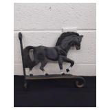 12.5 x 13.25 in metal horse hanger wall decor