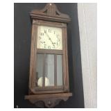 32ï¿½ Gilbert clock co 1920s with key