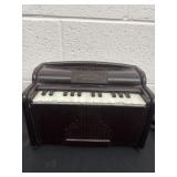 11ï¿½x7ï¿½ Vintage Magnus Organ No.1510 Tabletop