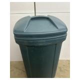New square concrete trashcan with wheels 40