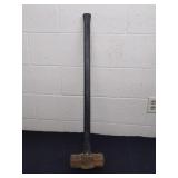 10 lb sledgehammer with a tight fiberglass handle
