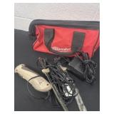 Milwaukee bag with electric knife