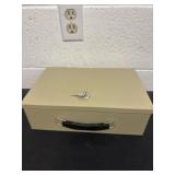 13ï¿½x8ï¿½x4ï¿½ lock box