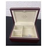 7ï¿½x5ï¿½ 2.5ï¿½ new Lenox jewley box