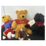 Wally Disney World Winnie the Poohs and Gorilla