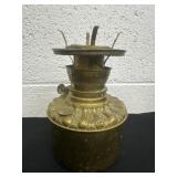 7ï¿½ antique oil lamp