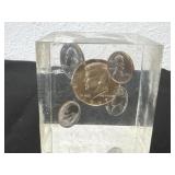 3ï¿½x3ï¿½x3ï¿½ resin block with coins