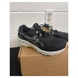New size 9 asics shoes