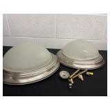 2 light fixtures