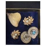 Avon leaf earring with stone pendant and clip