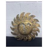 10ï¿½ metal sun face wall hanging