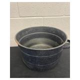 Vintage dark blue lathe enamel pot 14ï¿½