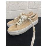 Size 6.5 shoes
