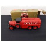 ERTL Texaco 1930 diamond fuel tanker locking coin