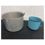 Vintage enamel lg cup 5ï¿½ and 9ï¿½ aluminum bucket