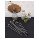 Vintage wall vase, light bulb shape decor and