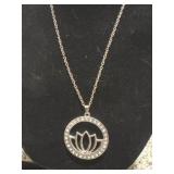 20ï¿½ lotus flower necklace