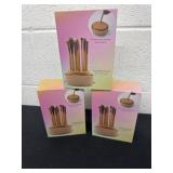 3 make up holders
