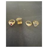 Group of rings sizes 7 1/2, 6 1/2, 8, 9