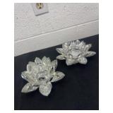 Two 8ï¿½ candle floral holder