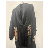 Floral robe looks like size medium (no size