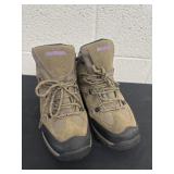 North side 9.5 shoes