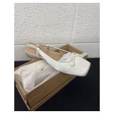 New size 7 Sandals