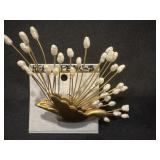 Brooch stylized bird motif adorned with numerous