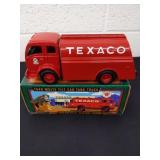 ERTL 1949 white tilt cab tank truck Texaco