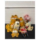 Group of Garfield stuffed animals