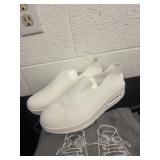 New womenï¿½s size 40 shoes