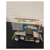 vintage Solid State AM transistor radio modeled