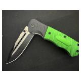 3.5ï¿½ green and black pocket knife