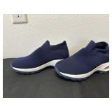 New size 8 Navy Blue Shoes