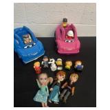 Mega blocks people and cars and Disney princess