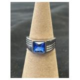 Size 10 cubic Zirconia with square-cut blue stone
