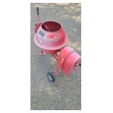 1 1/4 Cubic foot cement mixer runs