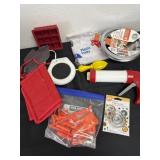 Group of kitchen items