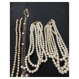 4 faux pearl necklaces
