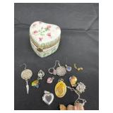 Trinket box with misc jewlery