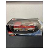 Hot wheels vw pick up 1:18