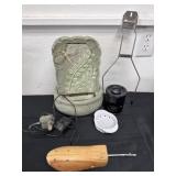 Fountain and shoe stretcher