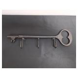 16.5 in metal decor with hooks