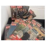 GroupOf vintage life magazines