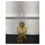 20ï¿½ vintage amber pressed-glass kerosene/oil lamp