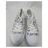 Size 5 1/2 shoes
